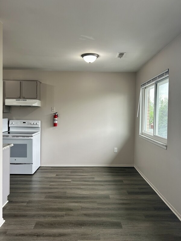 Foto del edificio - 4245 Quarry Rd