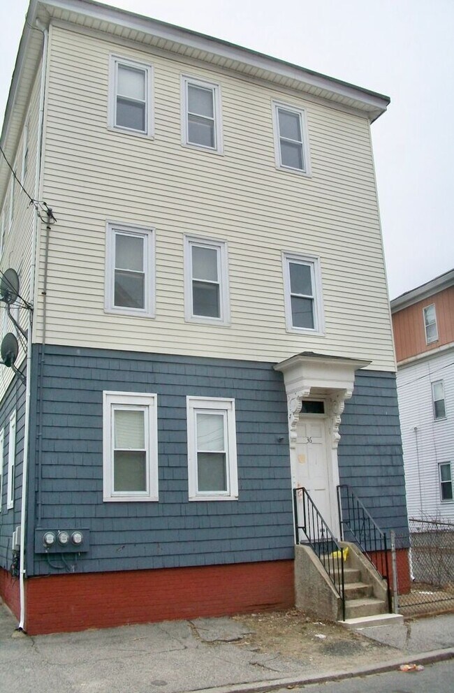 Building Photo - 36 Grape St