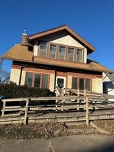 Building Photo - 118.5 N 13th St