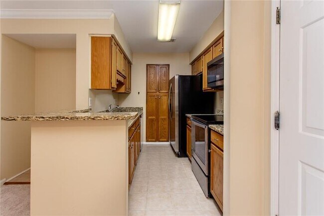 Foto del edificio - 23212 Plantation Dr NE