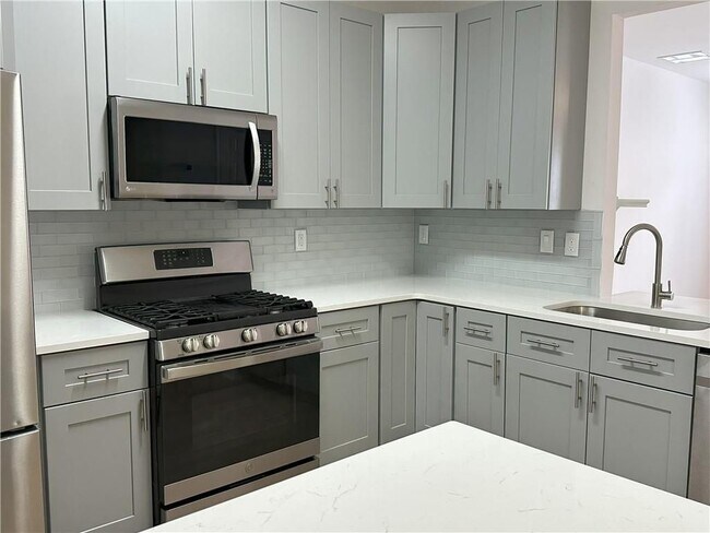 Foto del edificio - 4162 Howell Park Rd