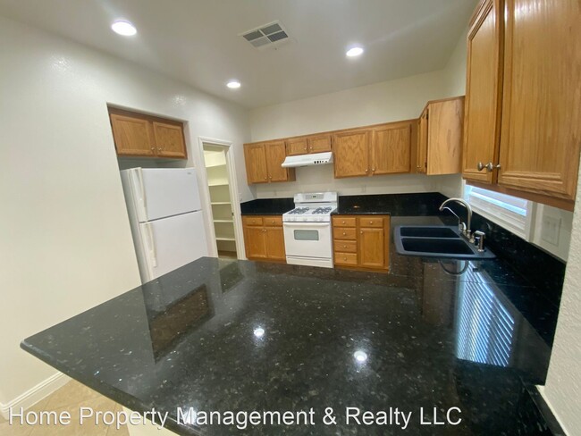 Building Photo - 3 br, 2.5 bath House - 1928 W Hammer Ln