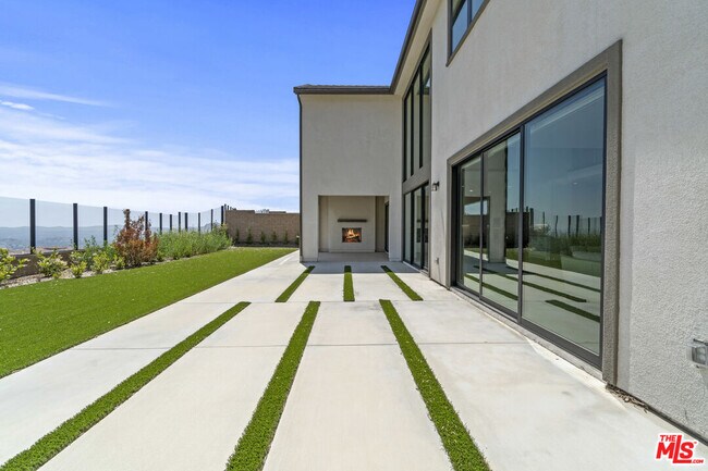 Foto del edificio - 20348 Marlow Ln