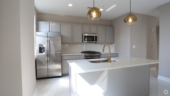 Kitchen - LeVeque Tower Apartments (new)