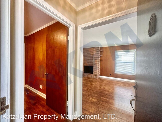 Building Photo - 3 br, 1.5 bath House - 811 W Rose Street