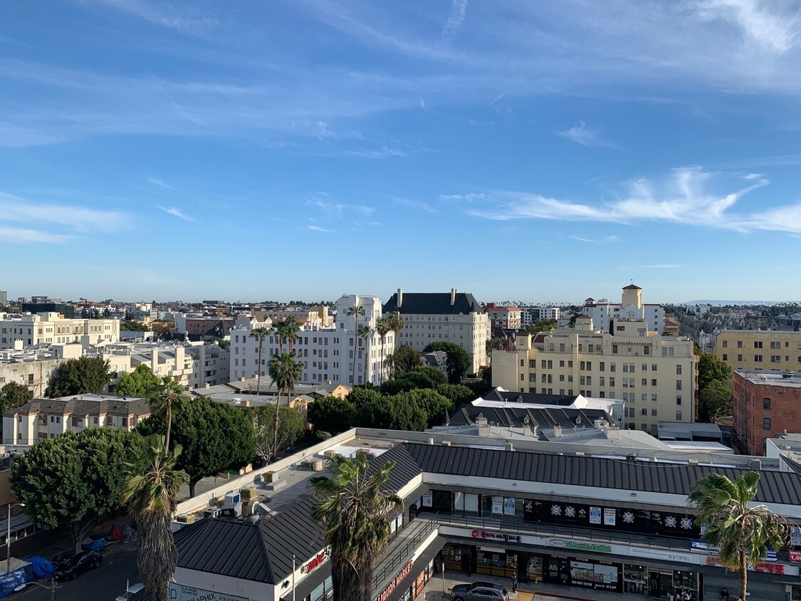 Rise Koreatown Apartments in Los Angeles, CA Westside Rentals