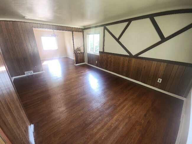 Building Photo - 8630 N Evangeline St