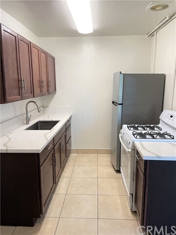 Foto del edificio - 1222 W Brook St
