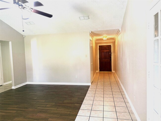 Building Photo - 4531 Burkegate Dr