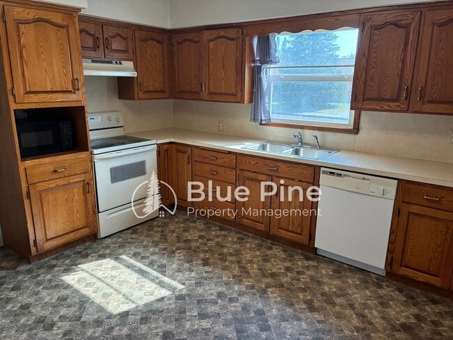 Building Photo - 960 Homer Ave