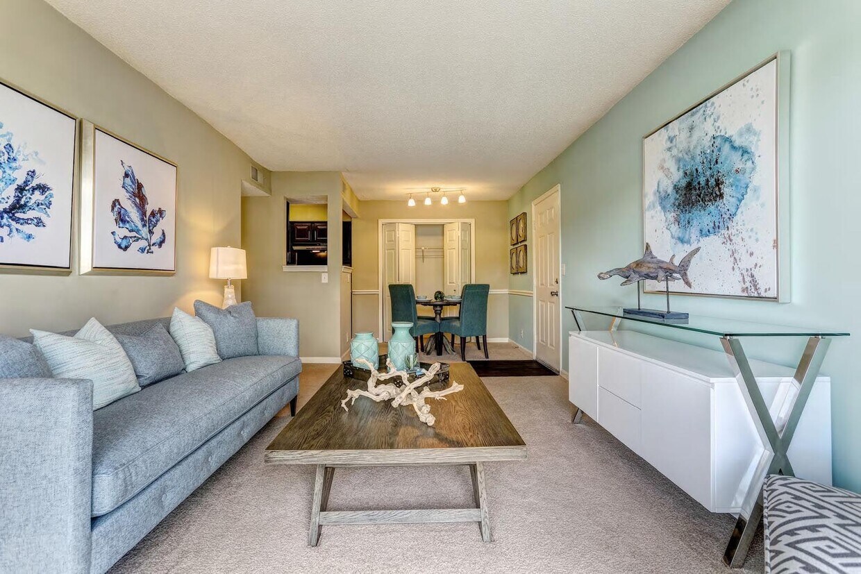 Williamsburg Apartments 1 Williamsburg Dr Hendersonville, TN