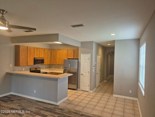 Foto del edificio - 5851 Parkstone Crossing Dr