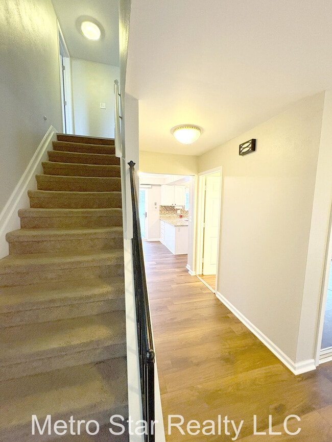 Foto del edificio - 1553 Lakewood Dr