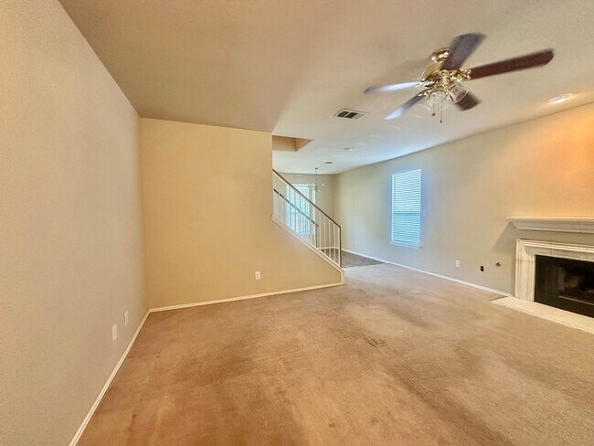 Foto del edificio - 4 BED 3 BATH IN ROUND ROCK TX