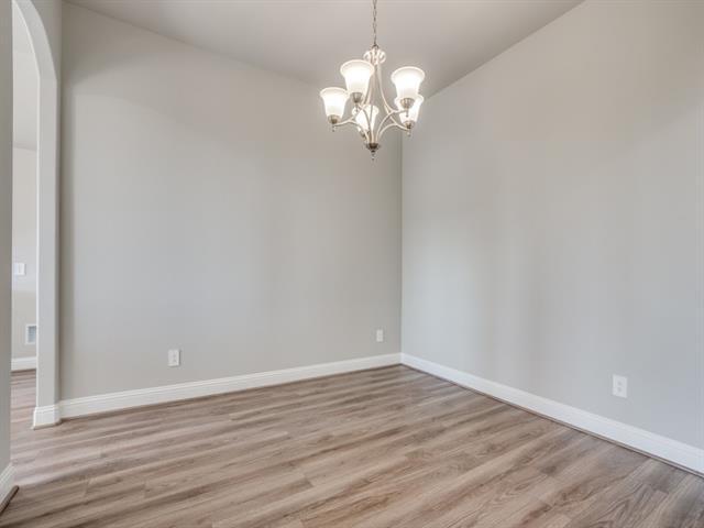 Building Photo - 509 Redbud Dr