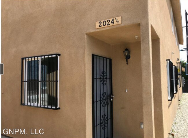 Building Photo - 2022 E 74th St