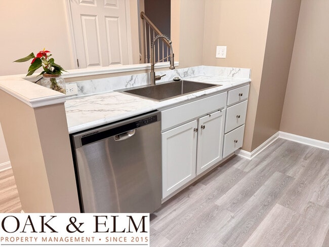 Foto del edificio - Beautiful 3 Bedroom Home in Prime Middletown Location Near Anchorage