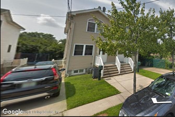 Primary Photo - 16 Wellbrook Ave