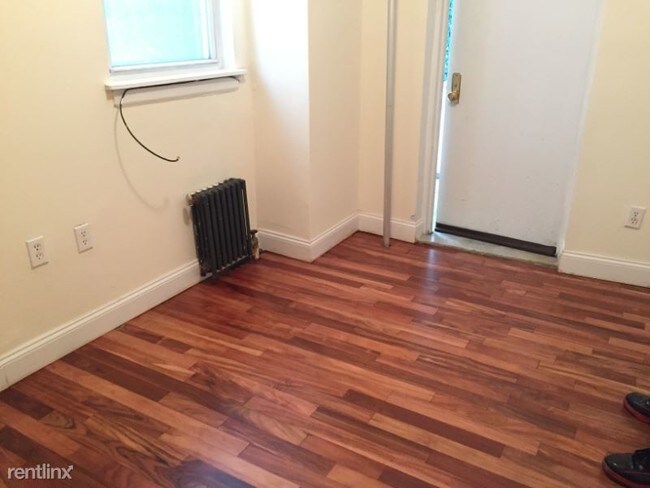 Building Photo - 2 br, 1 bath House - 310 W 87th St 1B Unit 1B