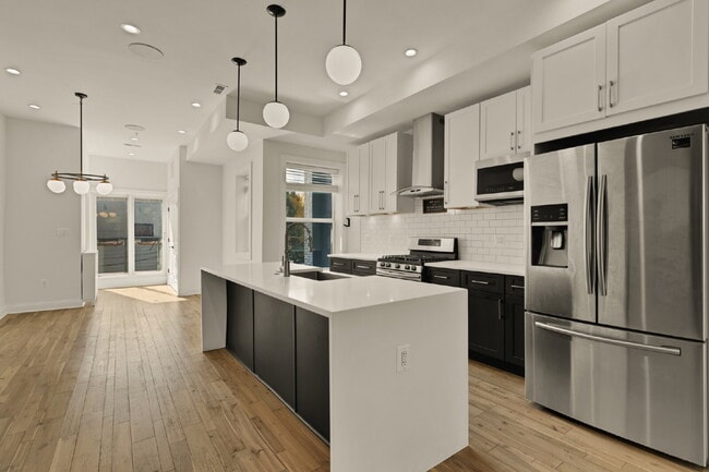 Foto del edificio - Penthouse 2BR/2.5BA with 3 Private Outdoor...