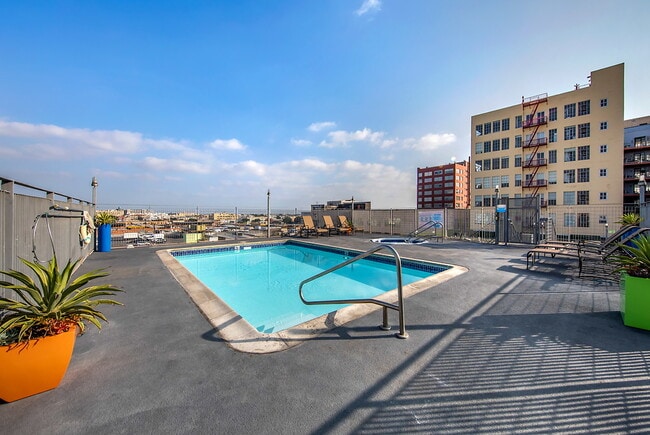 Building Photo - Santee Court