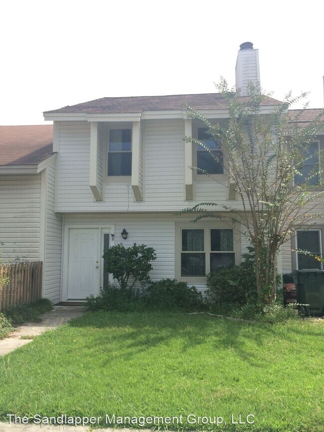 Foto del edificio - 3 br, 1.5 bath House - 5 Hunters Court