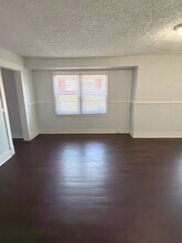Building Photo - New Listing! 3BR/1BA home in North Brookside Park
