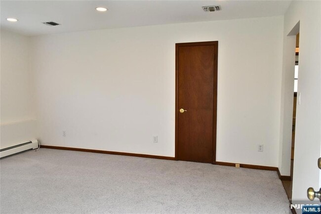Building Photo - 28 Elmhurst St