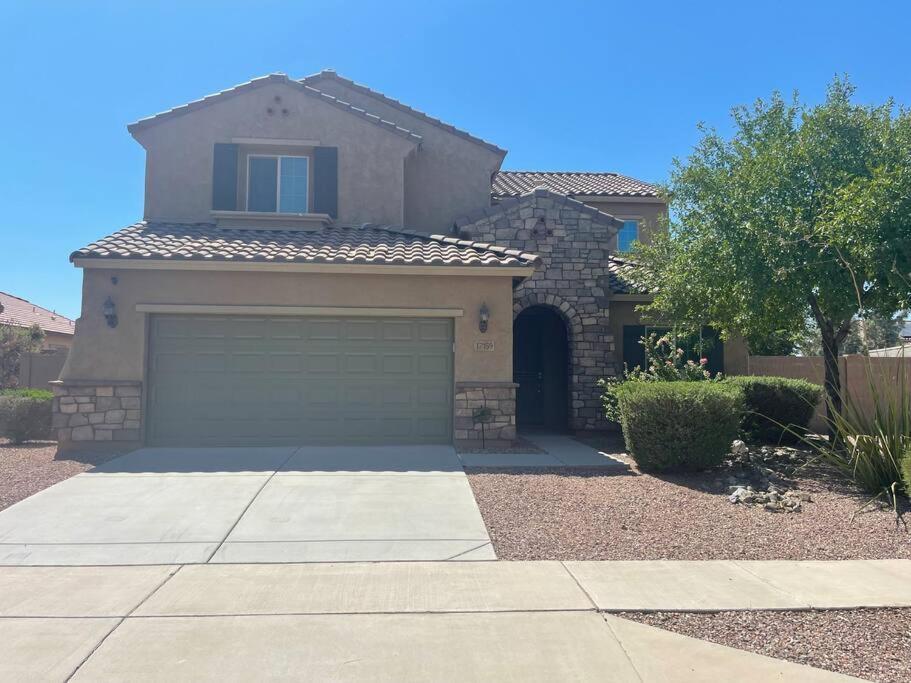 Foto principal - 17159 W Hedgehog Pl