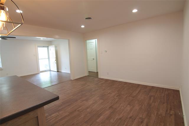 Building Photo - 2424 Bentley Ave