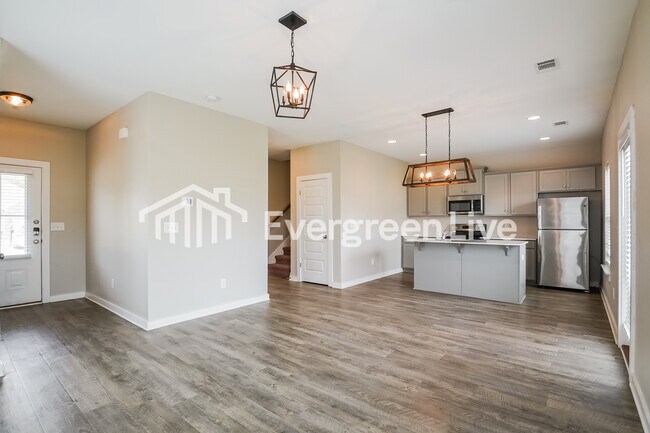 Building Photo - 11103 Summerchase Lp