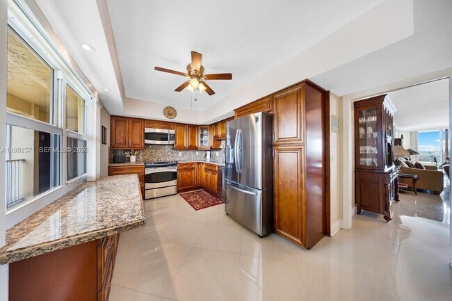 Foto del edificio - 3095 N Course Dr