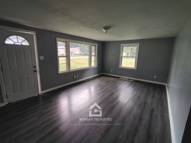 Building Photo - 605 Alexandria Pike