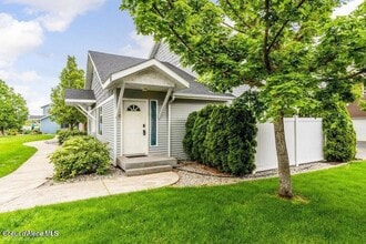 Building Photo - 931 N Goldenrod Ct