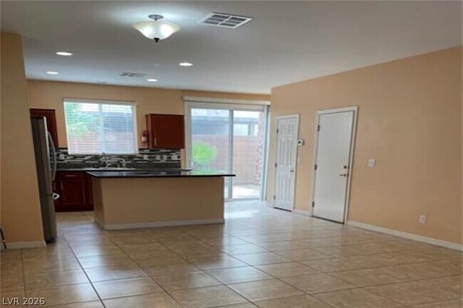 Foto del edificio - 8469 Trudeau Ave