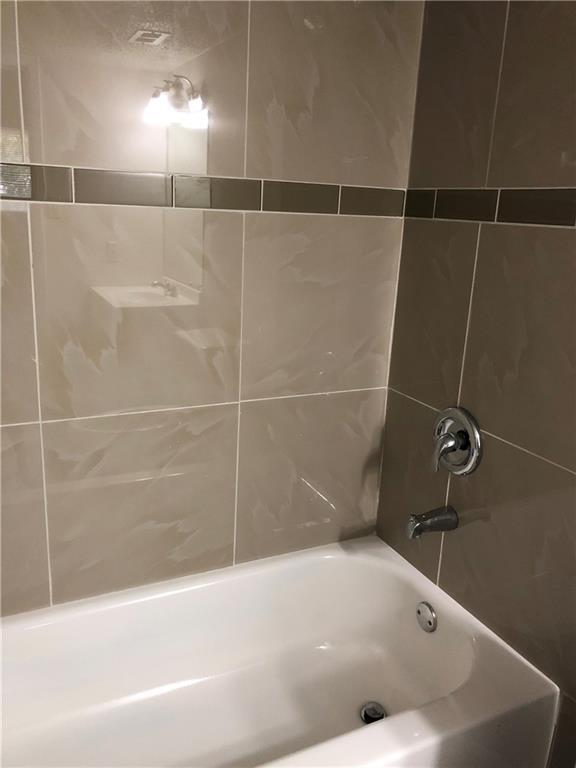 4303 Duval St, Austin, TX 78751 Room for Rent in Austin, TX