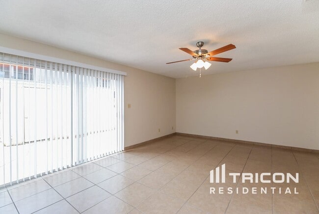 Foto del edificio - 5025 S Mill Ave