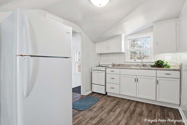 Building Photo - 10219 W Illinois Ave