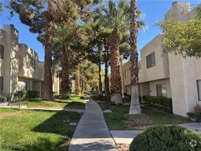 Building Photo - 2647 Jacyra Ave
