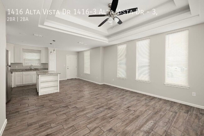 Building Photo - 1416 Alta Vista Dr