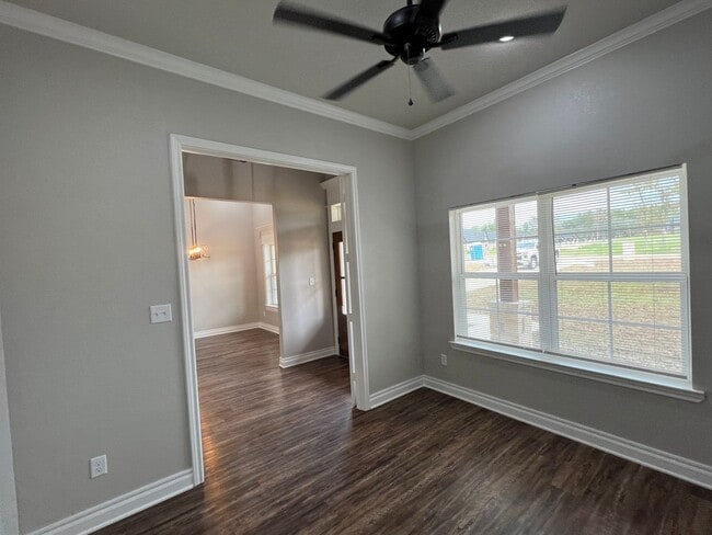 Building Photo - 14827 Fallow Ln