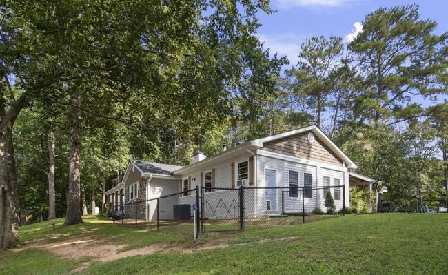 Foto del edificio - NEW LISTING!!!!!