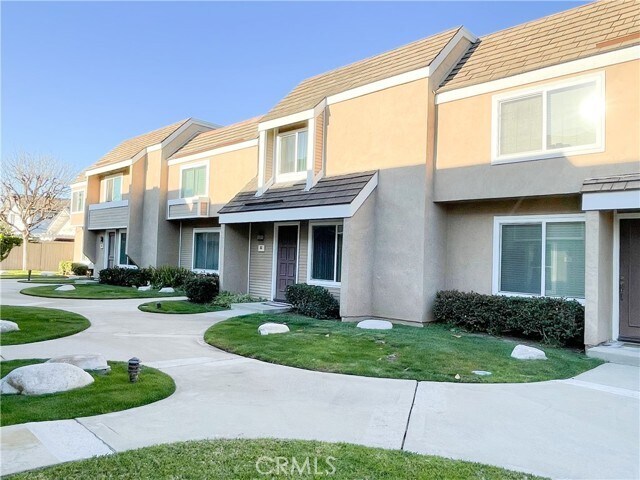 Building Photo - 11 Cedarglen