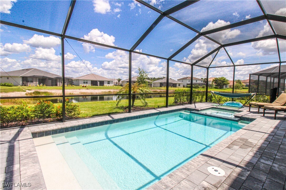 Foto principal - 2213 Avocado Ln