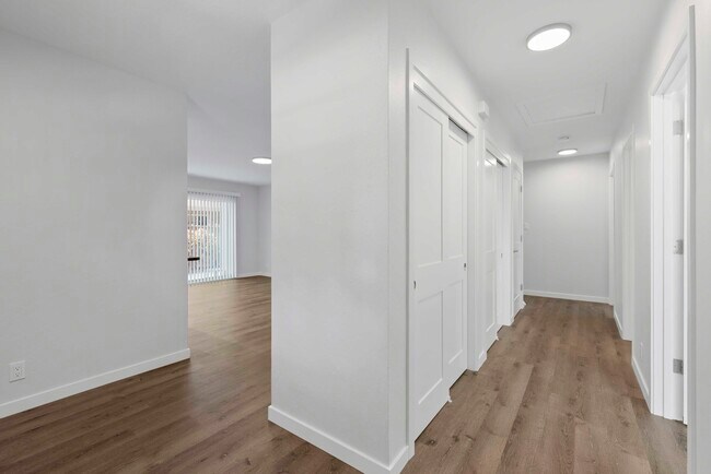 Hallway with living room to the left - 2600 Bowers Ave