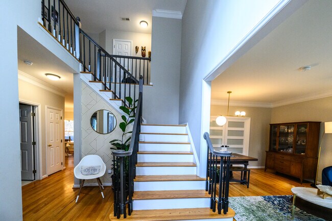 Foto del edificio - 211 Cates Farm Rd