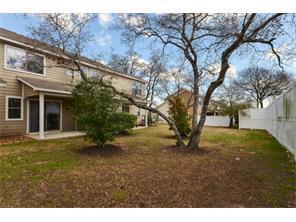 Foto del edificio - 401 Buttercup Creek Blvd