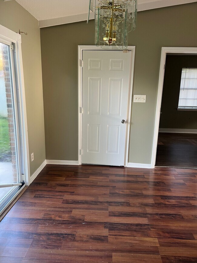 Foto del edificio - 3952 Tanglebush Ln NW