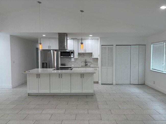 Building Photo - 4930 NW 85th Terrace