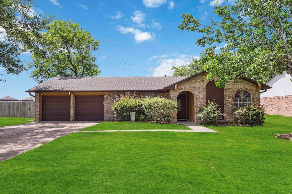 Foto principal - 3611 Drawbridge Dr